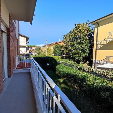 Apartmán Casa Violina Lido di Camaiore Exteriér fotografie