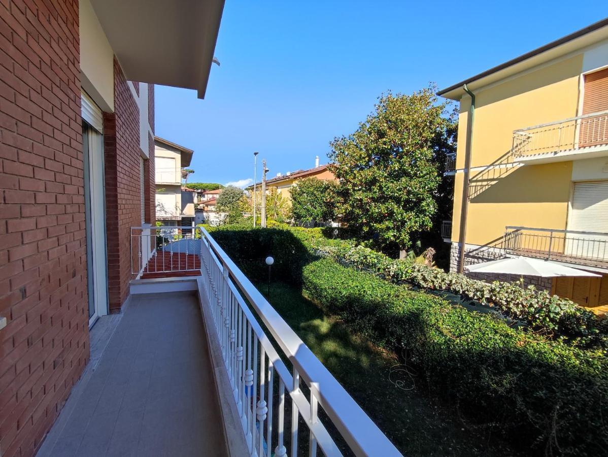 Apartmán Casa Violina Lido di Camaiore Exteriér fotografie